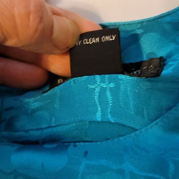 COPY - Vintage Nordstrom point of view pleated silk skirt set - Picture 8 of 14